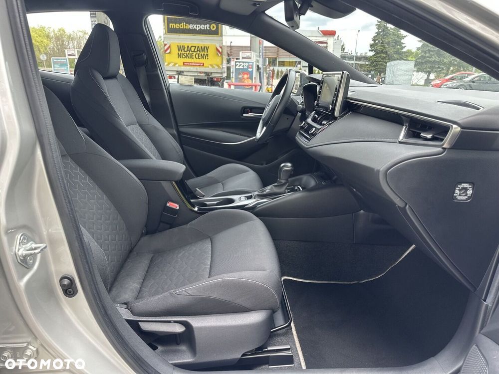 Toyota Corolla - 13