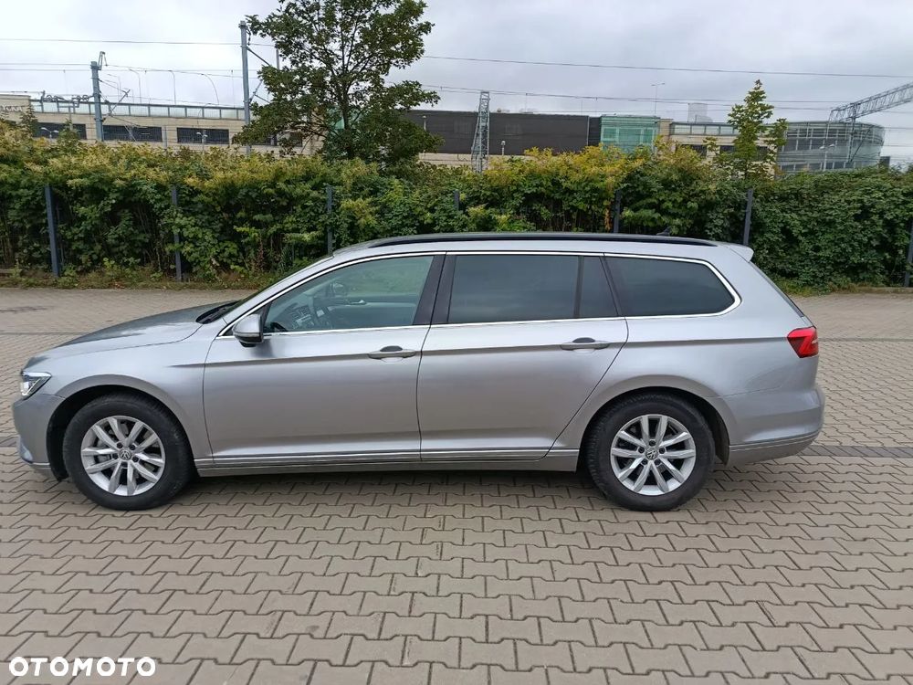 Volkswagen Passat Variant 1.6 TDI (BlueMotion Technology) Comfortline - 3