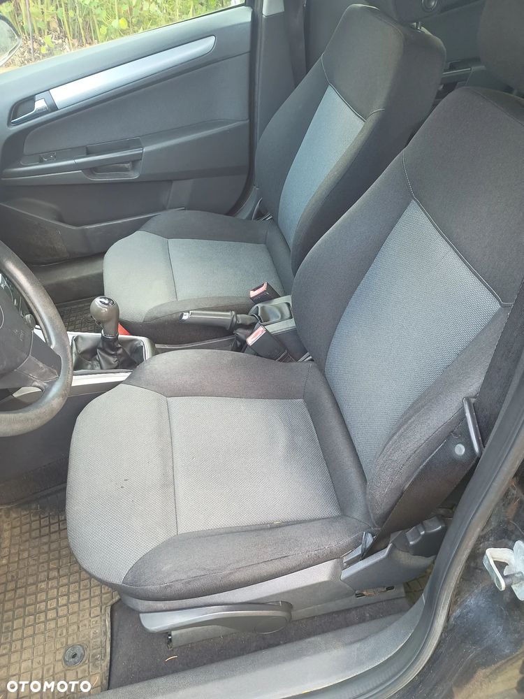 Opel Astra 2006 photo 3