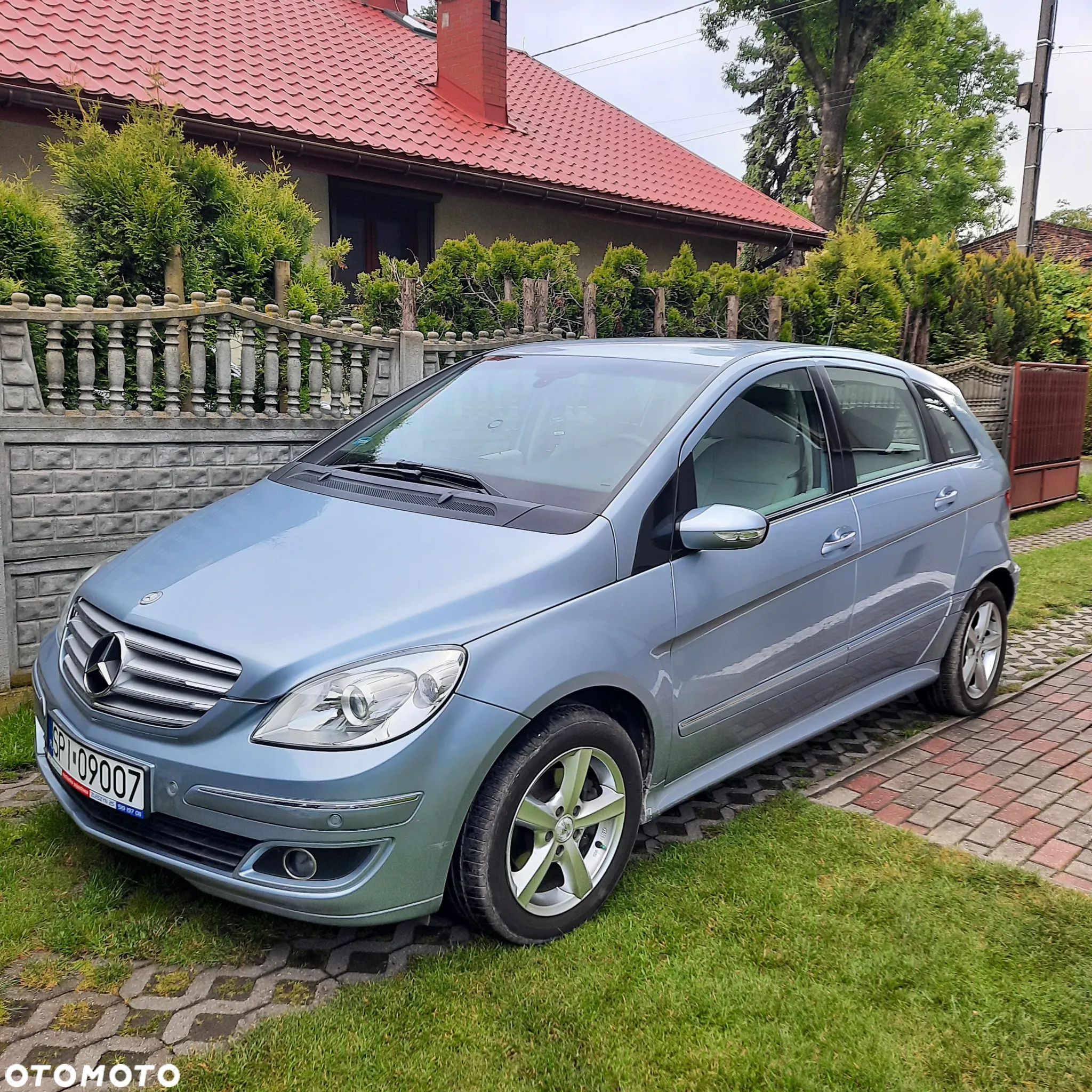 Mercedes-Benz Klasa B 200 - 1
