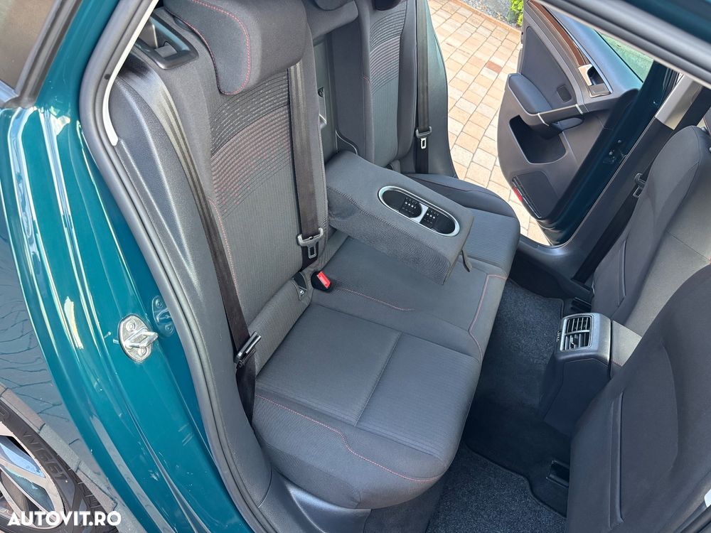 Volkswagen Golf 1.6 TDI DSG Sound - 18