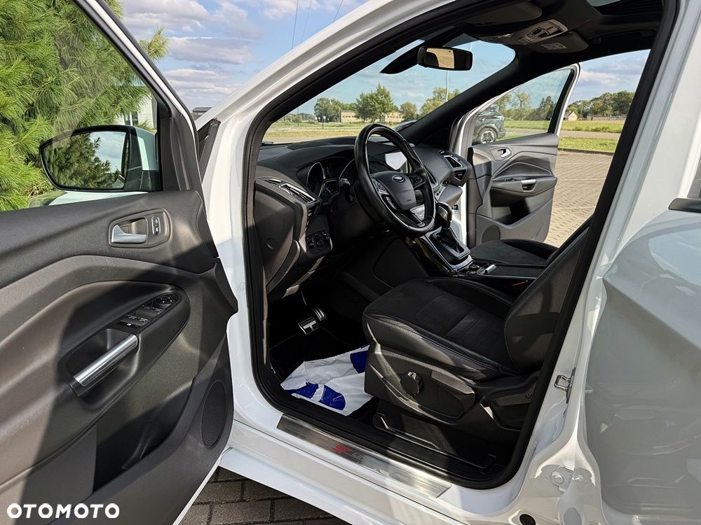 Ford Kuga 2.0 TDCi 4x4 ST-Line - 24