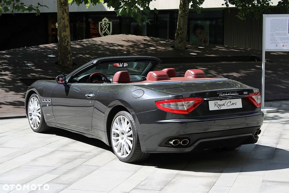 Maserati GranCabrio - 3