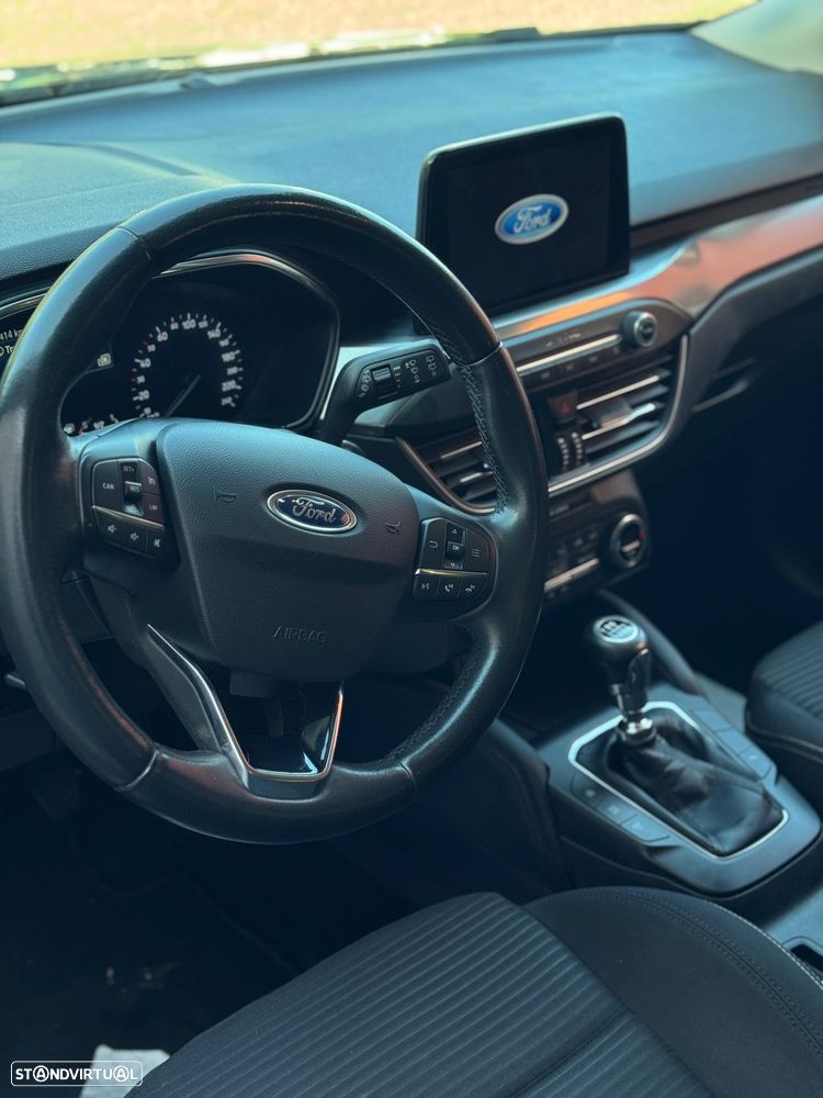 Ford Focus SW 1.0 EcoBoost S&S TITANIUM - 10