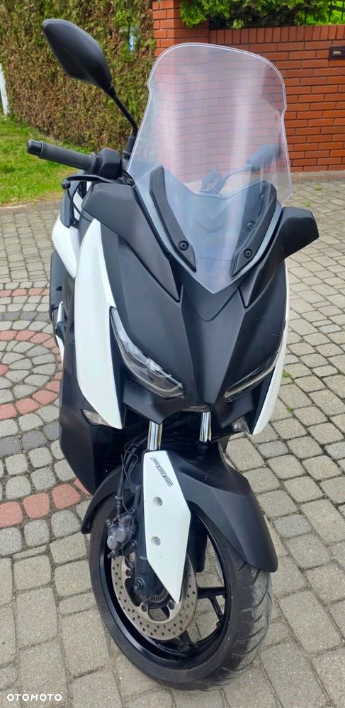 Yamaha X-max - 10