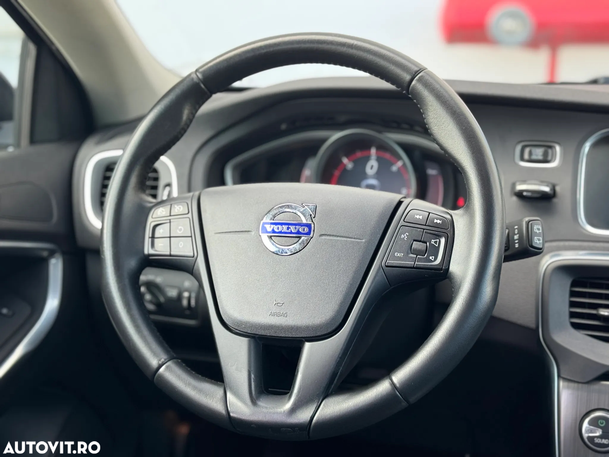 Volvo V40 D2 Geartronic Linje You! - 14