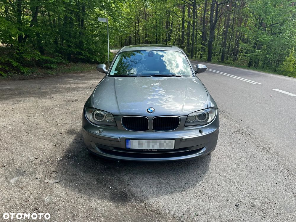 BMW Seria 1 120d DPF - 1