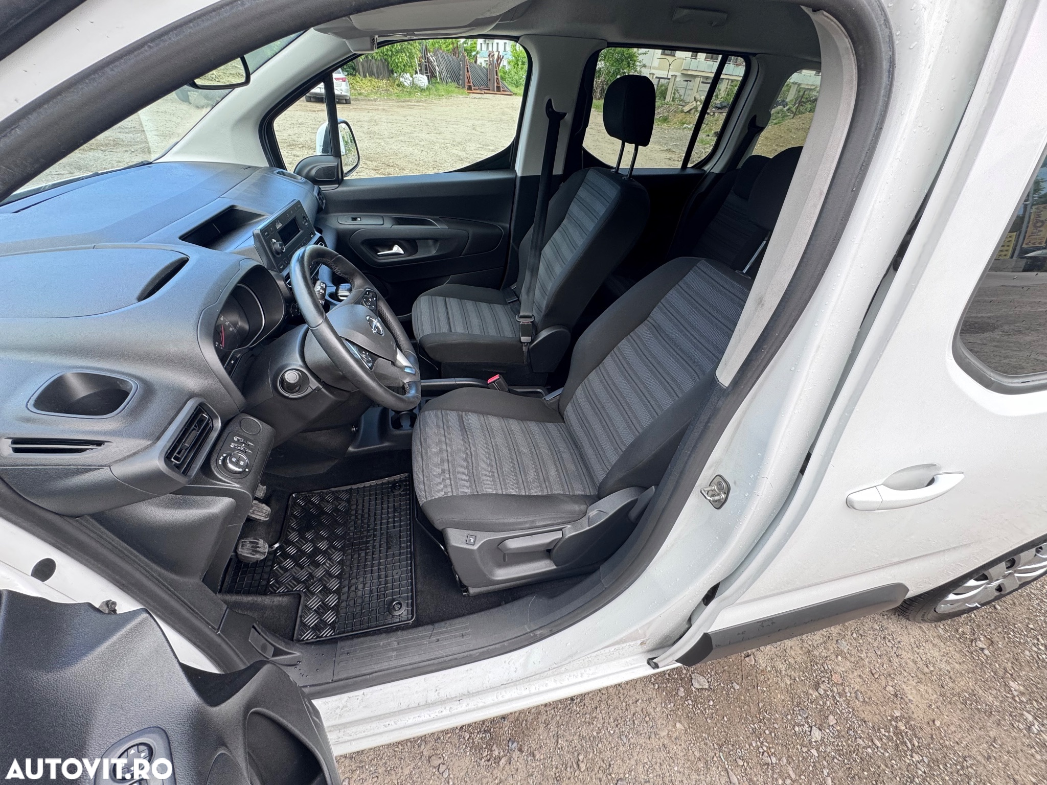 Opel Combo Life 1.2 L1H1 Start/Stop Edition Life - 9