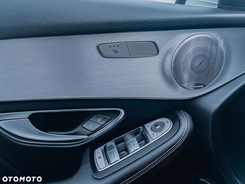 Mercedes-Benz GLC 350 e 4Matic 7G-TRONIC AMG Line - 21