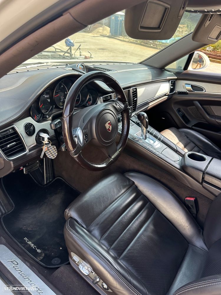Porsche Panamera Platinum Edition - 5