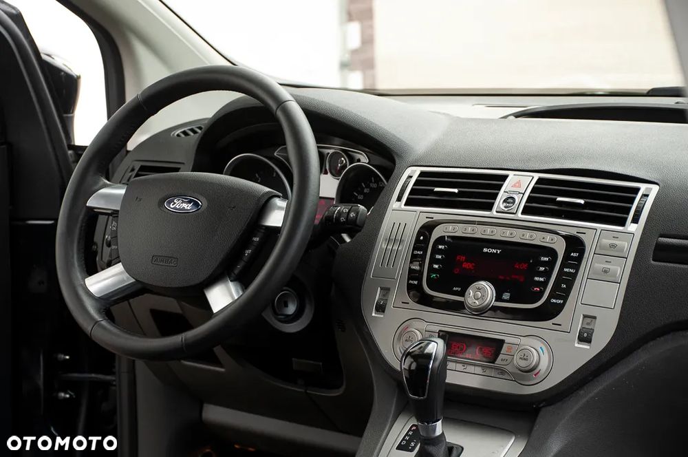 Ford Kuga 2.0 TDCi 4x4 Titanium - 6