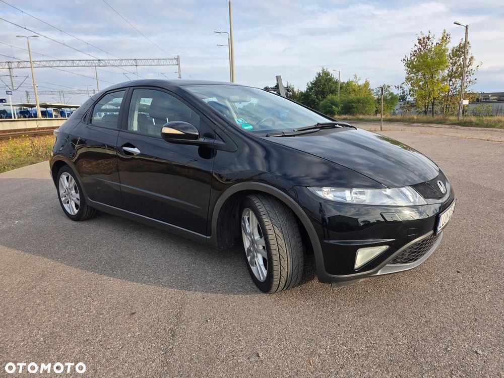 Honda Civic 1.8 Comfort - 11