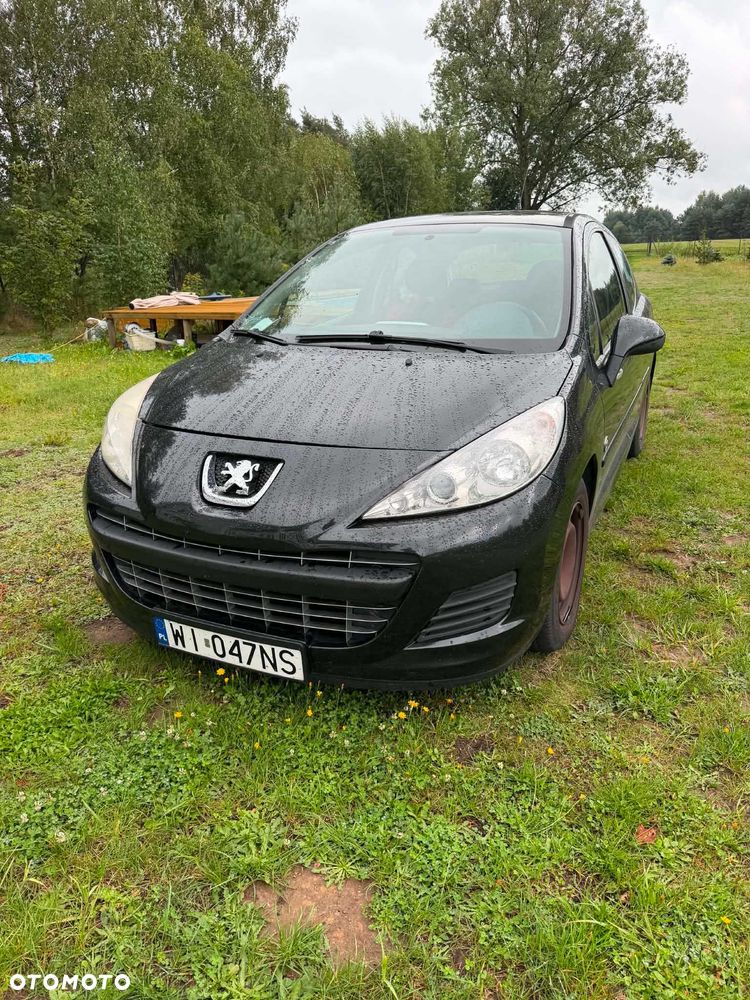 Peugeot 207 - 1