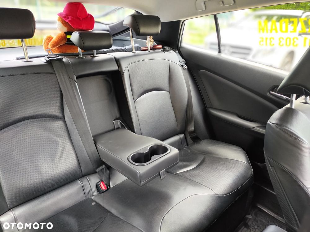 Toyota Prius Hybrid - 18