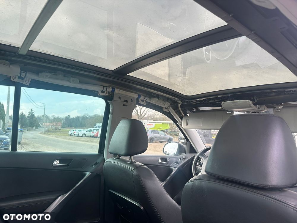 Volkswagen Tiguan - 12