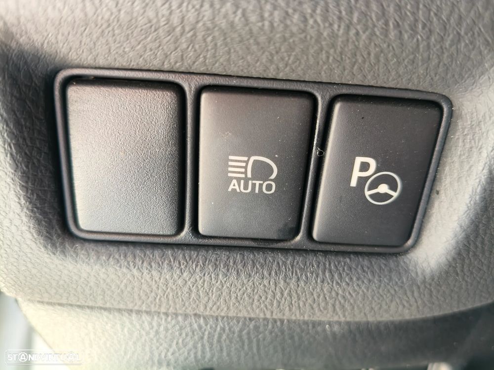 Toyota C-HR 1.8 Hybrid Exclusive+P.Luxury - 16