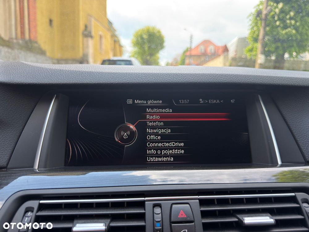 BMW Seria 5 520d Luxury Line - 12