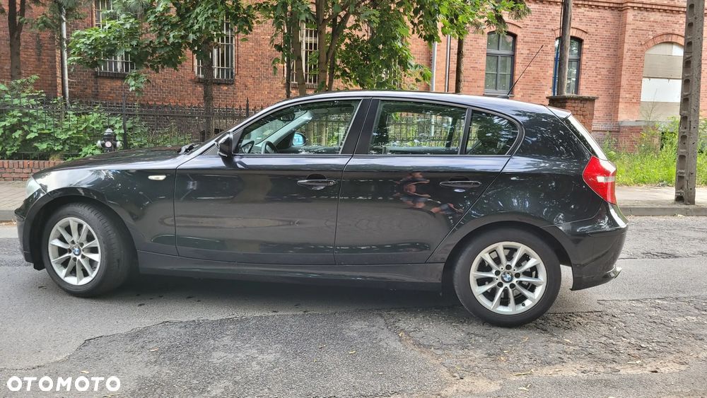 BMW Seria 1 120d - 14