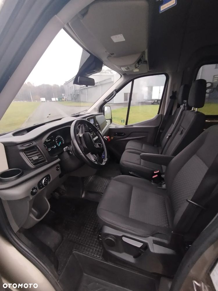 Ford Transit - 11