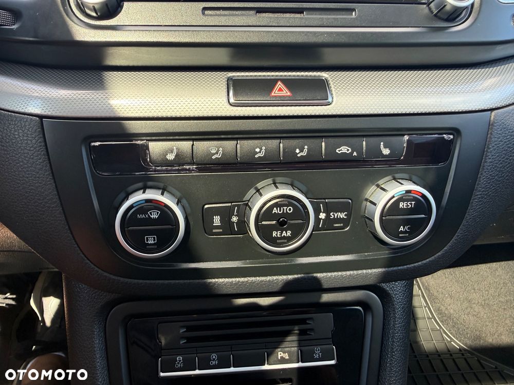Volkswagen Sharan 2.0 TDI 4Motion BlueMotion Technology Highline - 31