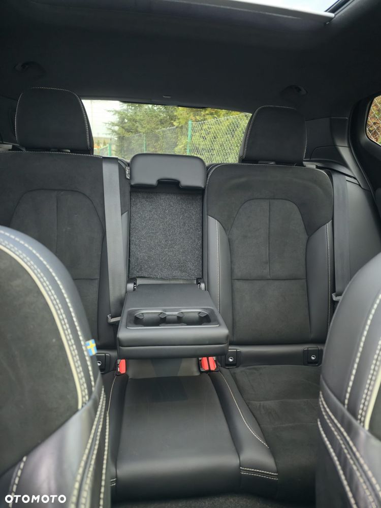 Volvo XC 40 T5 AWD R-Design - 23