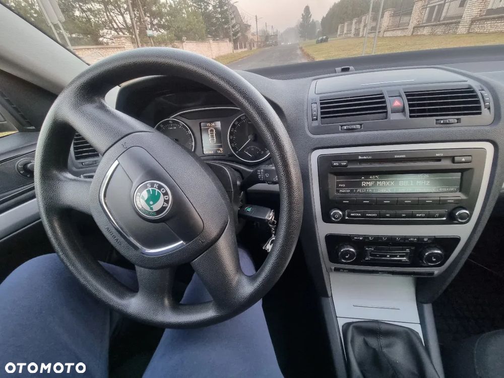 Skoda Octavia 1.8 TSI FAMILY - 12