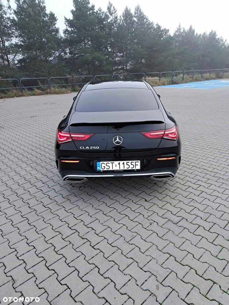 Mercedes-Benz CLA 250 7G-DCT AMG Line - 11