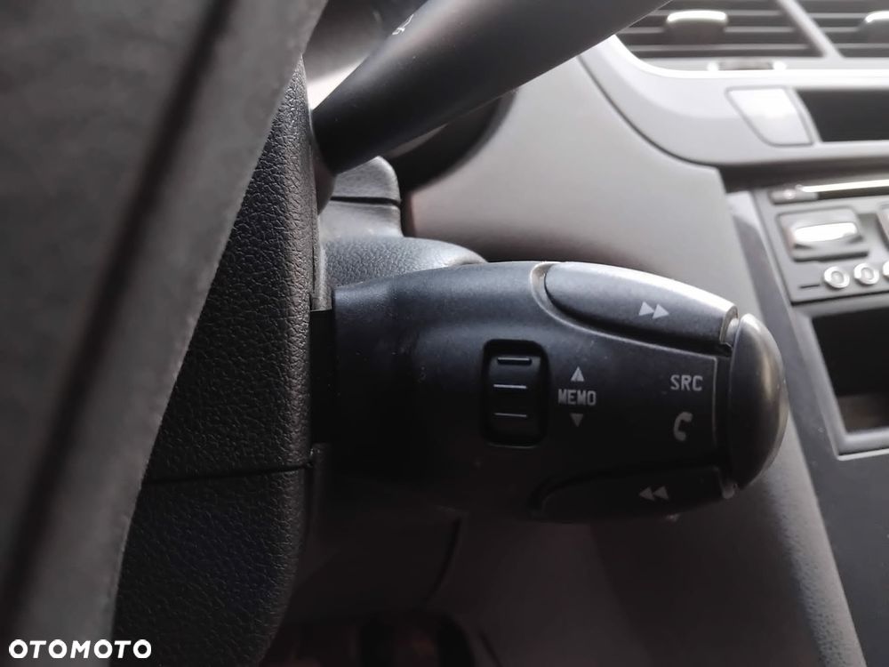 Peugeot 5008 1.6 Premium - 11