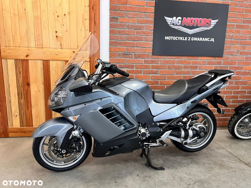 Kawasaki GTR - 14