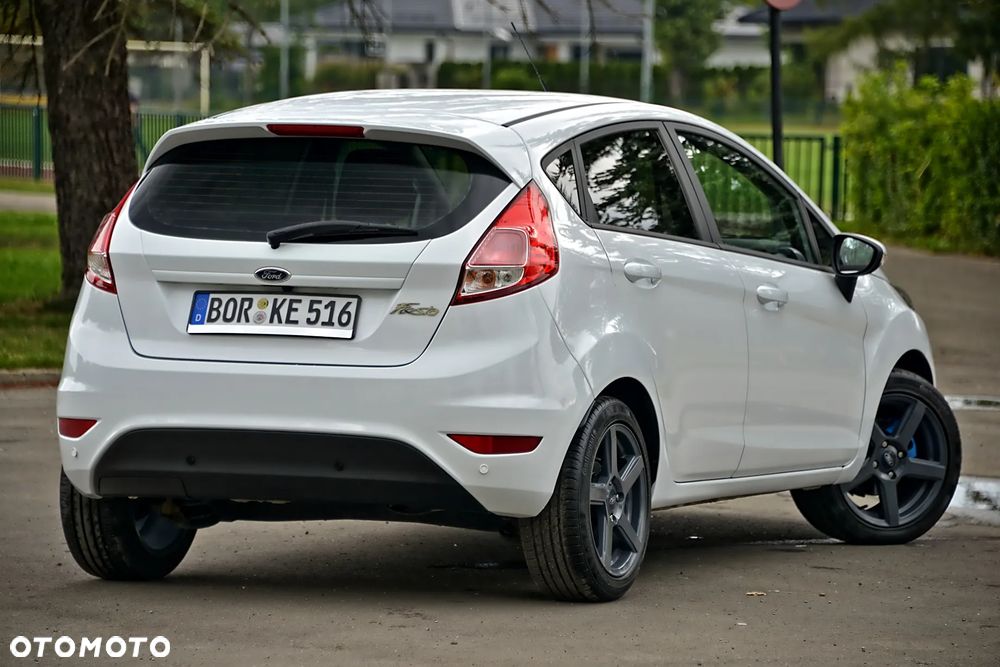 Ford Fiesta 1.25 Titanium EU5 - 19