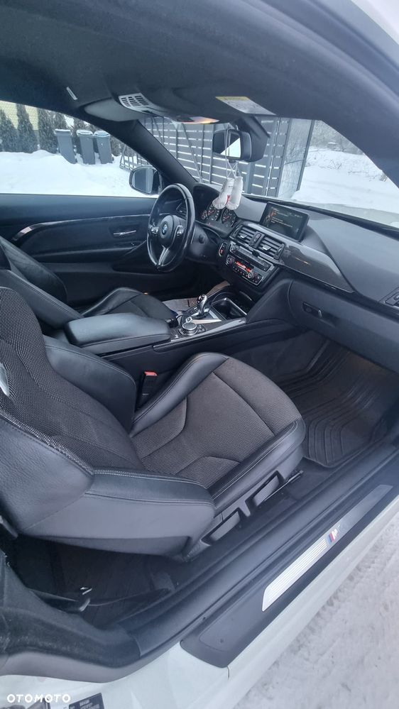 BMW M4 DKG - 10