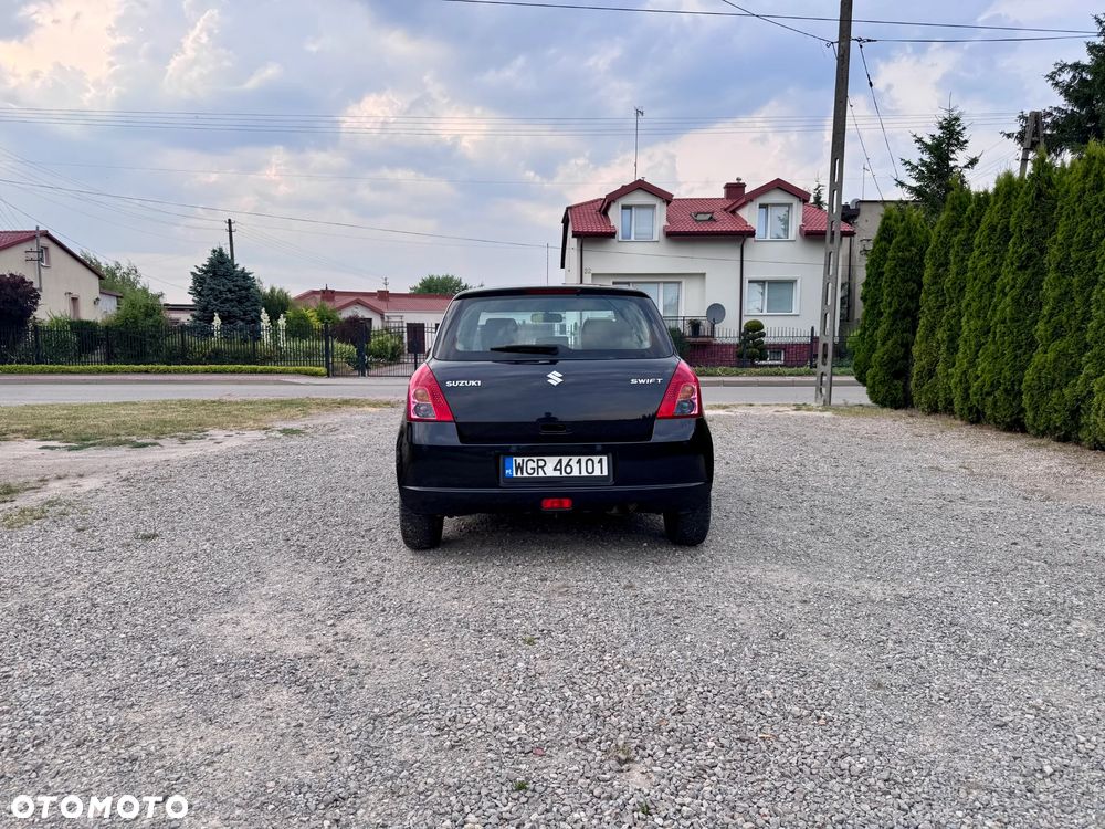 Suzuki Swift 1.3 Club - 6