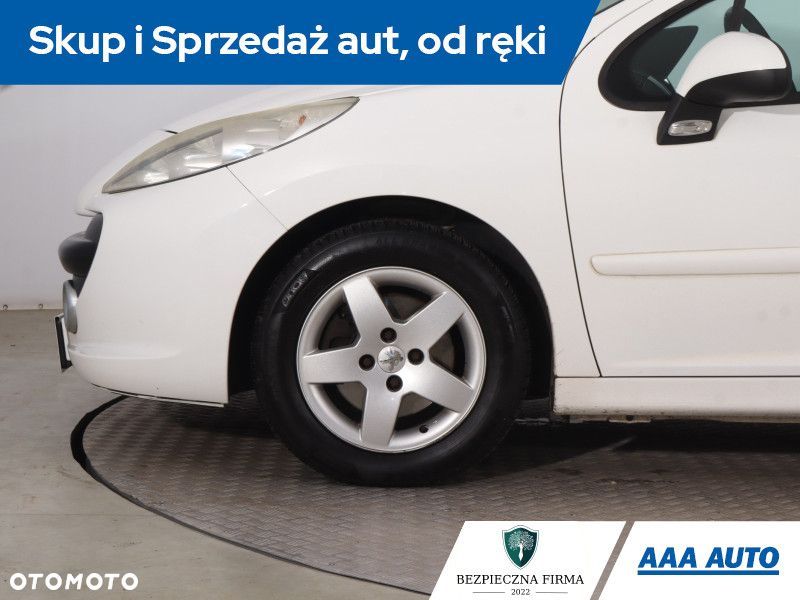 Peugeot 207 - 15
