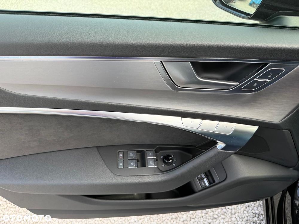 Audi A6 Avant 55 TFSI e quattro S tronic S line - 20