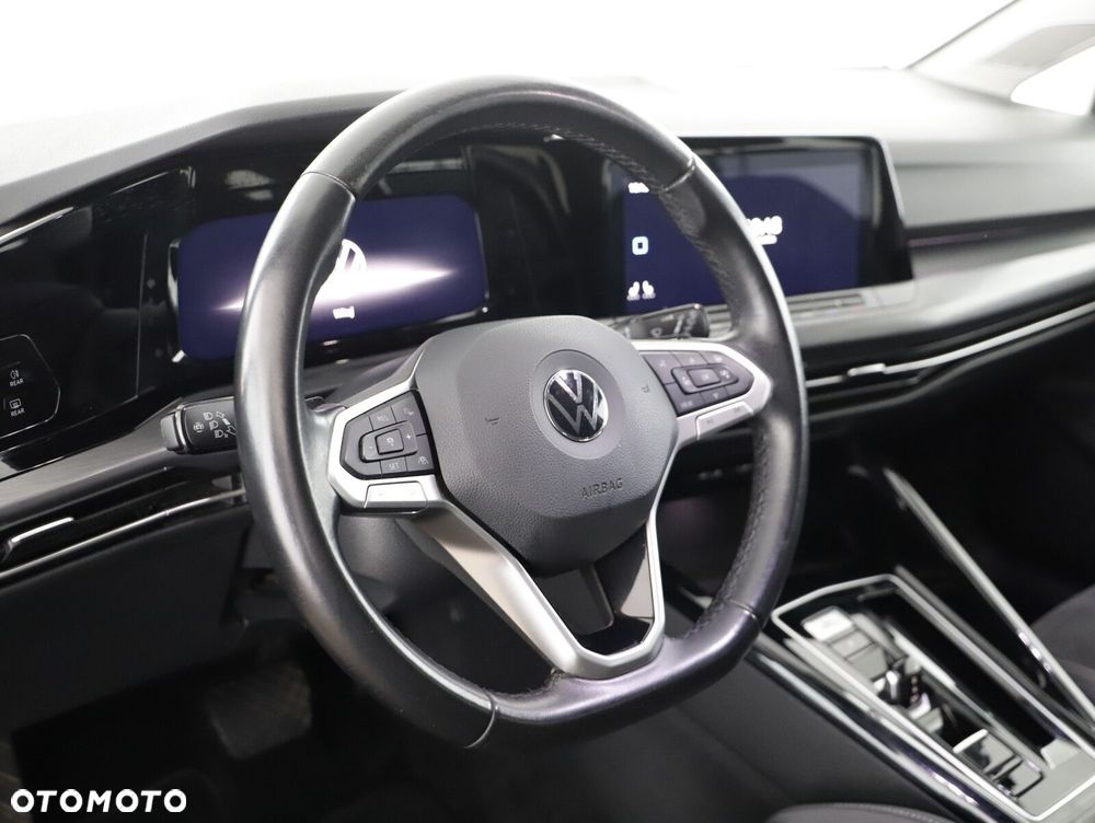 Volkswagen Golf Variant - 11