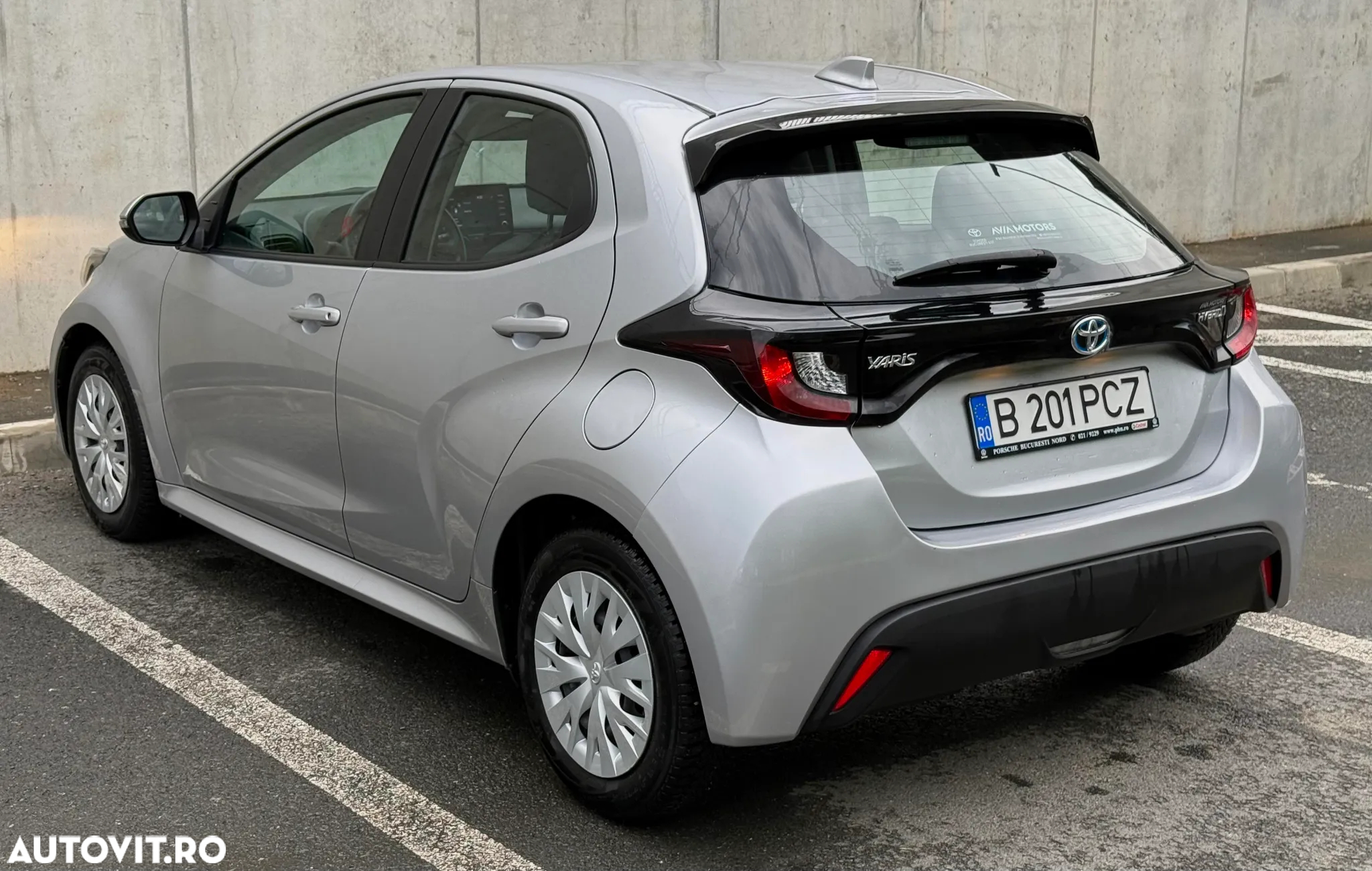 Toyota Yaris 1.5 VVT-i HSD Dynamic - 4