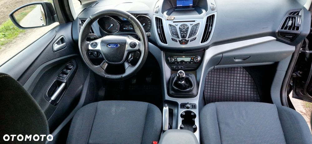 Ford Grand C-MAX - 9