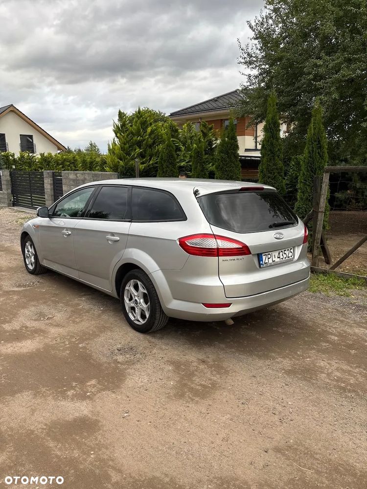 Ford Mondeo 1.8 TDCi Titanium - 12