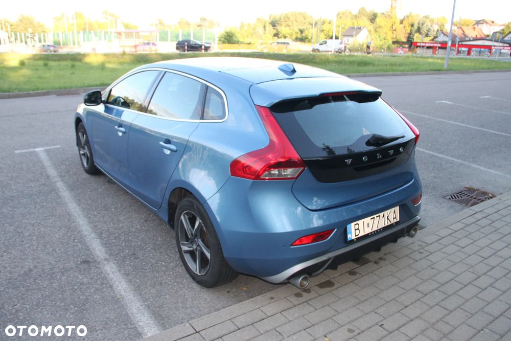 Volvo V40 D2 Drive-E R-Design Momentum - 7