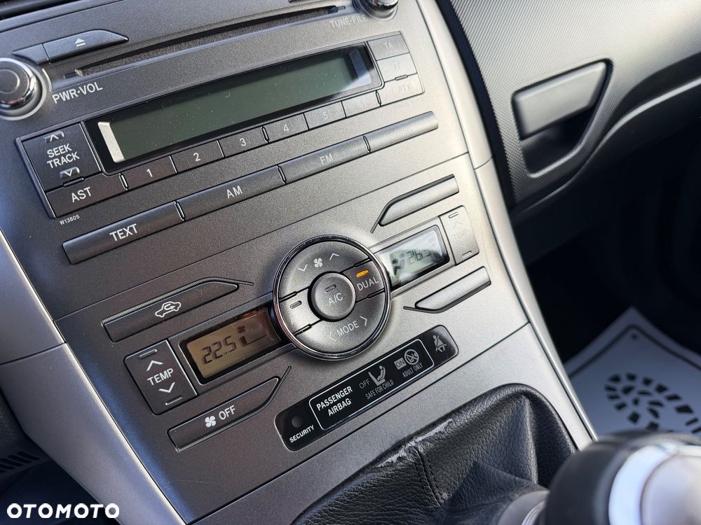 Toyota Auris 1.6 VVT-i Sol - 25