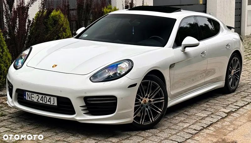 Porsche Panamera GTS PDK - 4