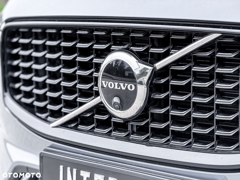 Volvo XC 60 B4 D Ultimate Dark - 34