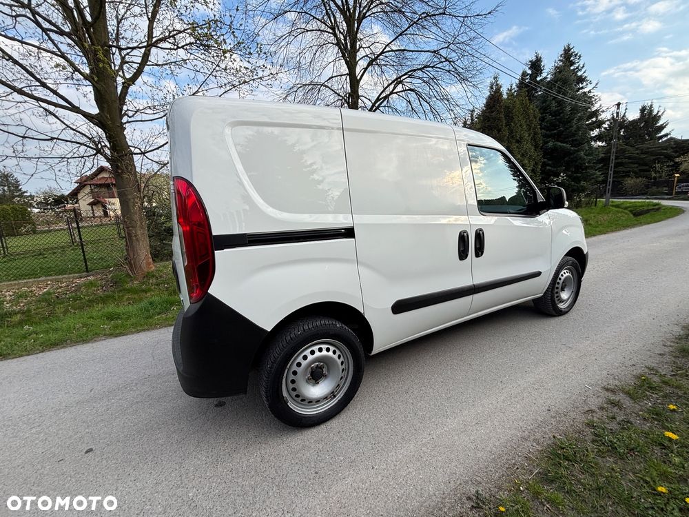 Fiat Doblo - 8