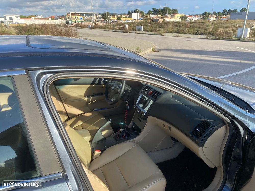 Honda Accord 2.4 Executive W/Navi - 7