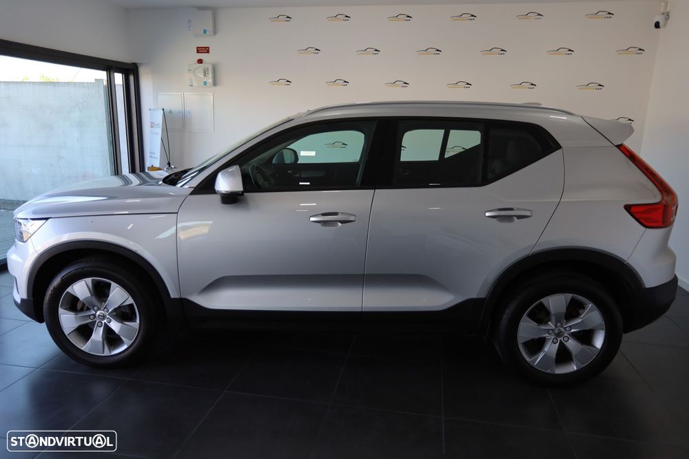 Volvo XC 40 2.0 D3 Momentum Plus - 3