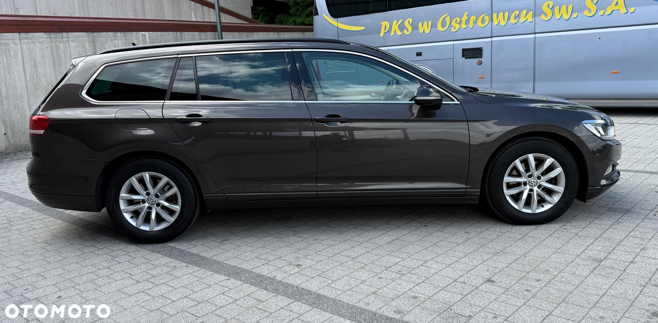 Volkswagen Passat Variant 2.0 TDI SCR DSG Comfortline - 9