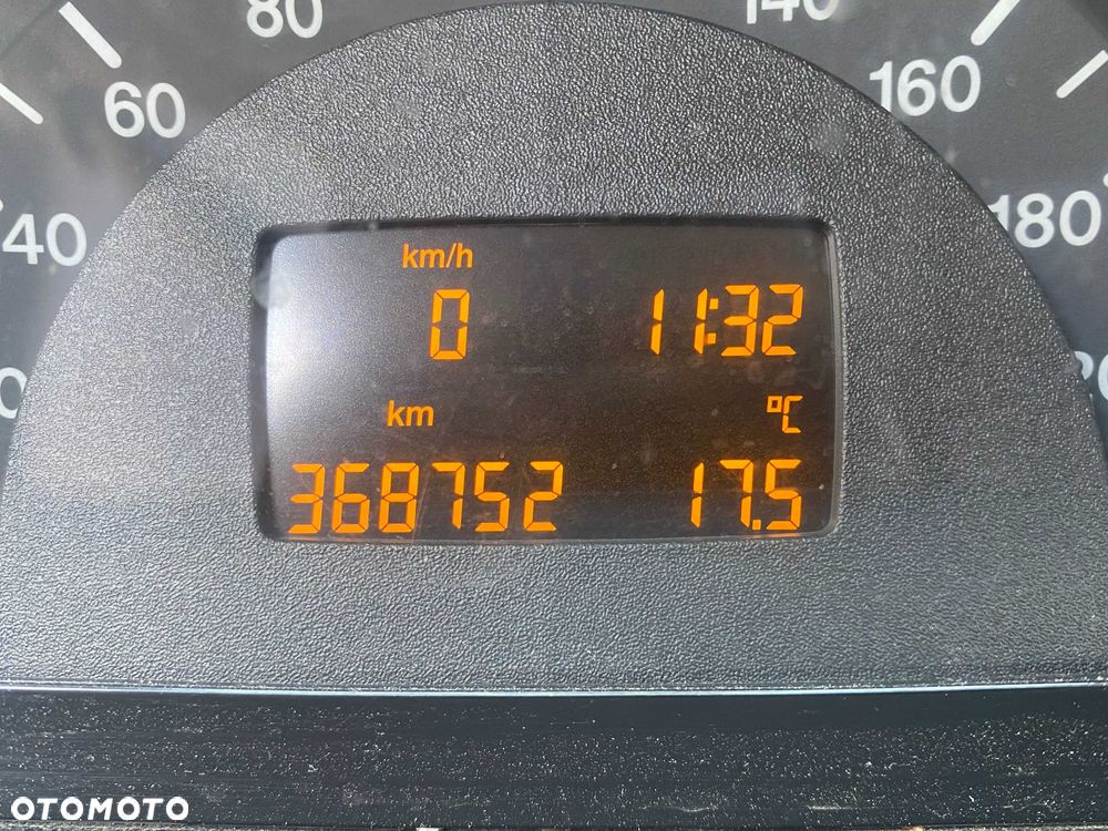 Mercedes-Benz Vito - 15
