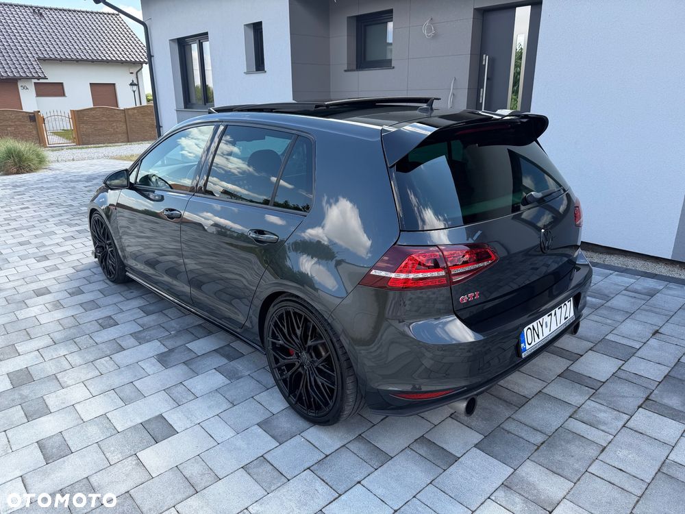 Volkswagen Golf 2.0 TSI BMT GTI Performance DSG - 9