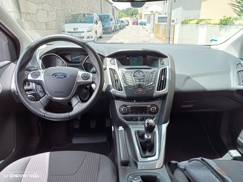 Ford Focus - 11