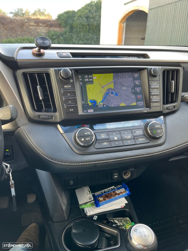 Toyota RAV4 2.0 D-4D Comfort - 19